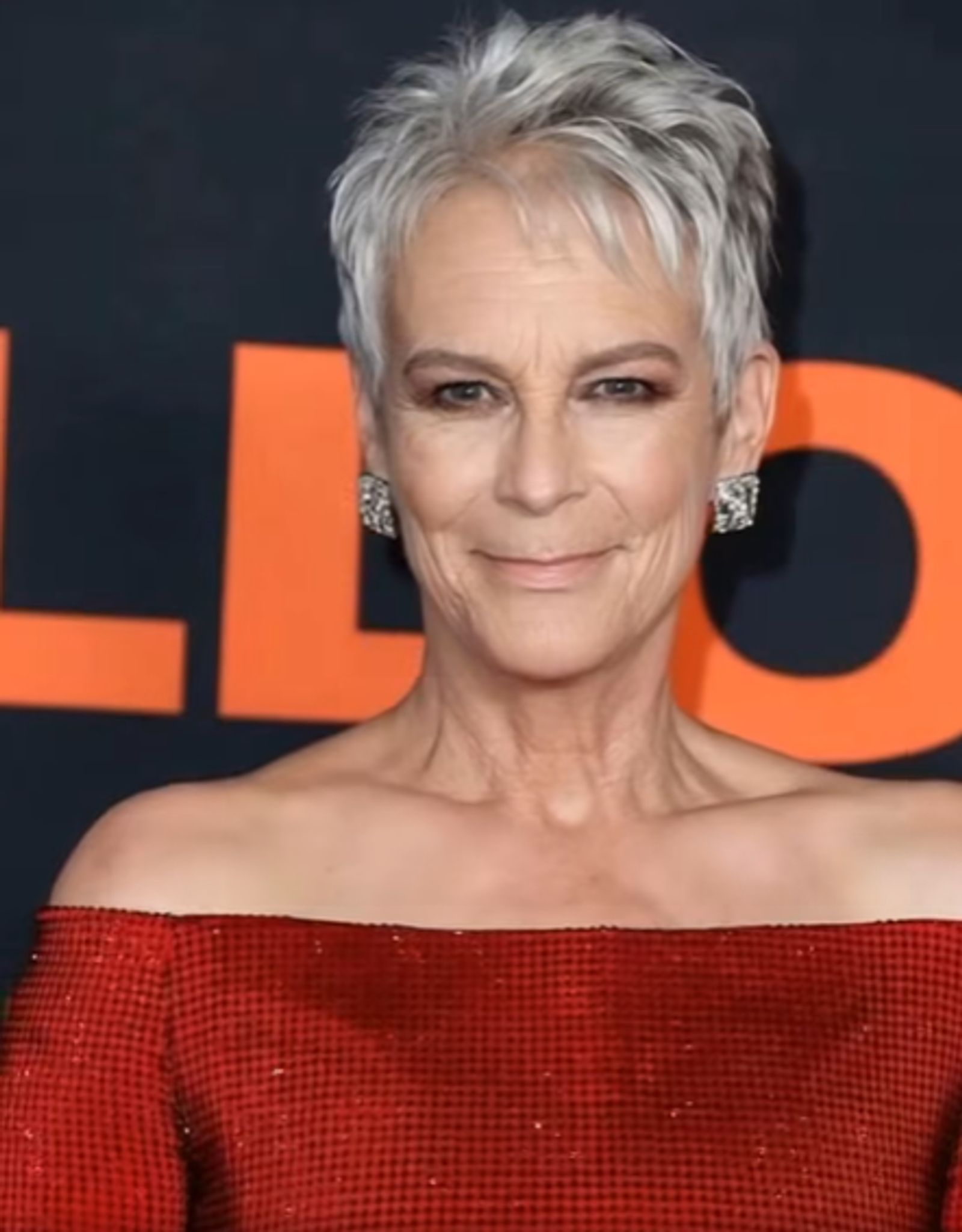 “She Really Inspires”: 66-year-old Jamie Lee Curtis Showed Off Her Slim Figure In Black Shorts!